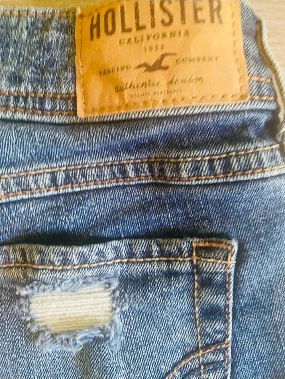 NEW✨HOLLISTER ULTRA LOW RISE DISTRESSED DENIM SHORTS - Picture 7 of 13